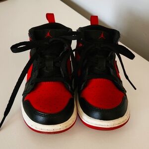 AIR JORDAN Toddler Size 9 Sneakers